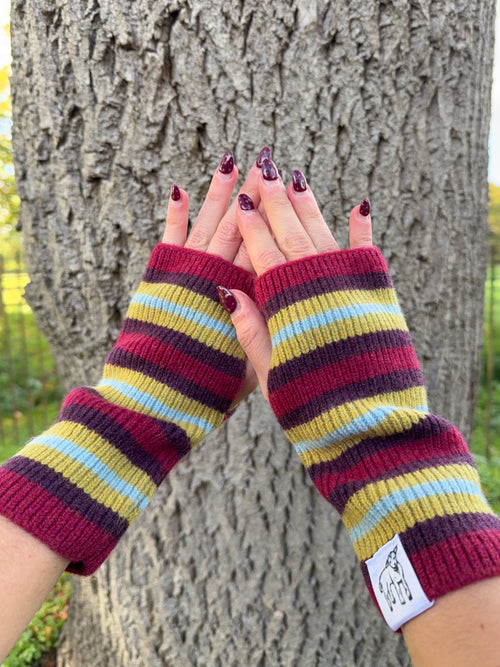 Elowen fingerless gloves